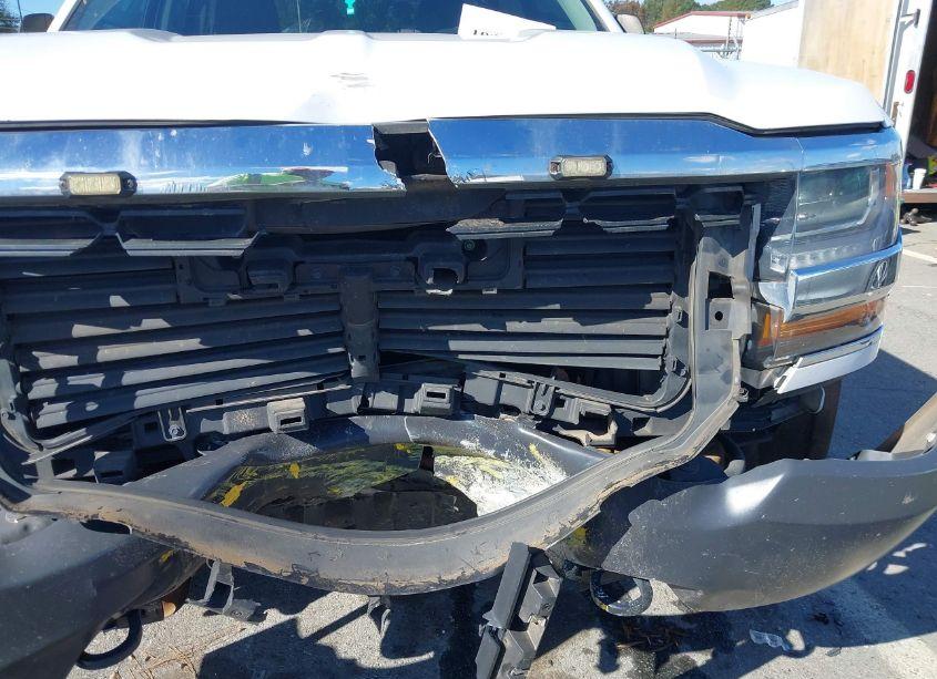 Photo 6 of 2017 Chevrolet Silverado 1500 WT (VIN 1GCVKNEC9HZ367633)