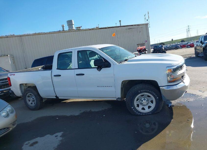 Photo 13 of 2017 Chevrolet Silverado 1500 WT (VIN 1GCVKNECXHZ240292)