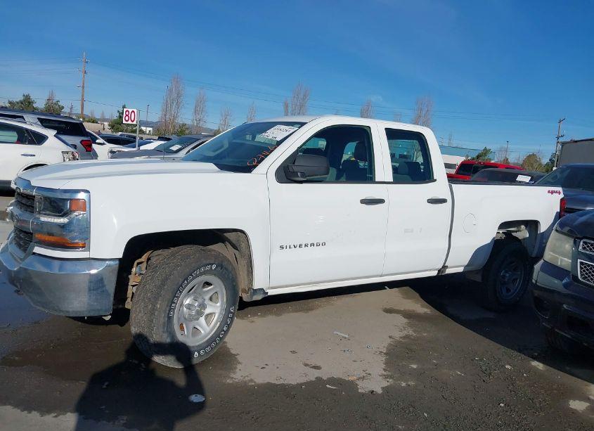 Photo 14 of 2017 Chevrolet Silverado 1500 WT (VIN 1GCVKNECXHZ240292)