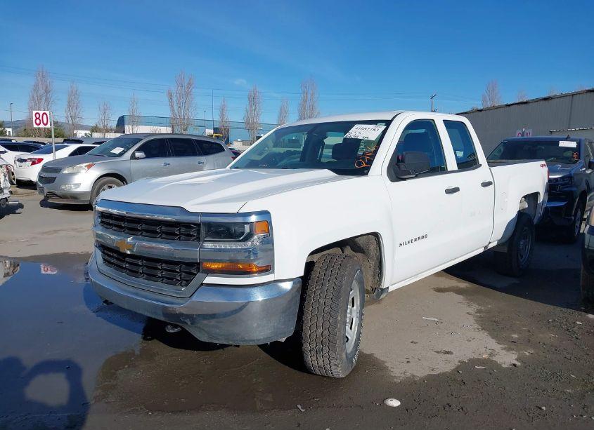 Photo 2 of 2017 Chevrolet Silverado 1500 WT (VIN 1GCVKNECXHZ240292)