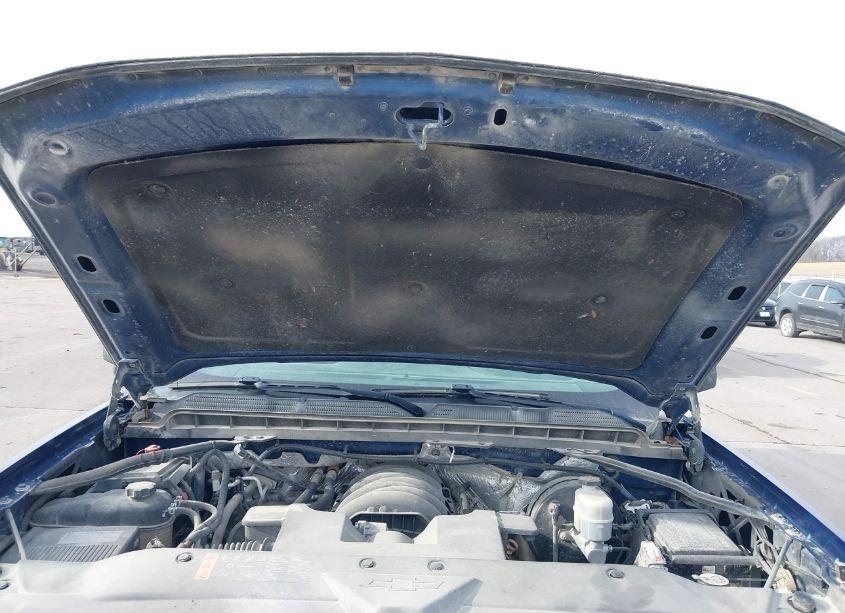 Photo 10 of 2017 Chevrolet Silverado 1500 WT (VIN 1GCVKNECXHZ372825)