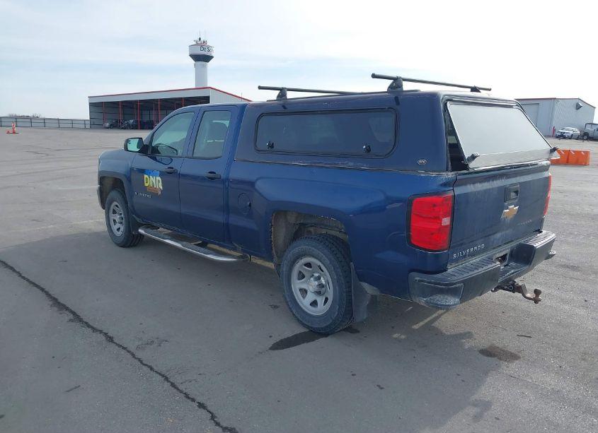 Photo 3 of 2017 Chevrolet Silverado 1500 WT (VIN 1GCVKNECXHZ372825)