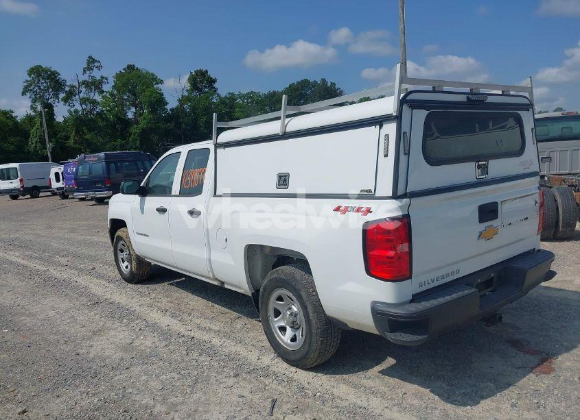 Photo 3 of 2018 Chevrolet Silverado 1500 WT (VIN 1GCVKNEH2JZ309980)