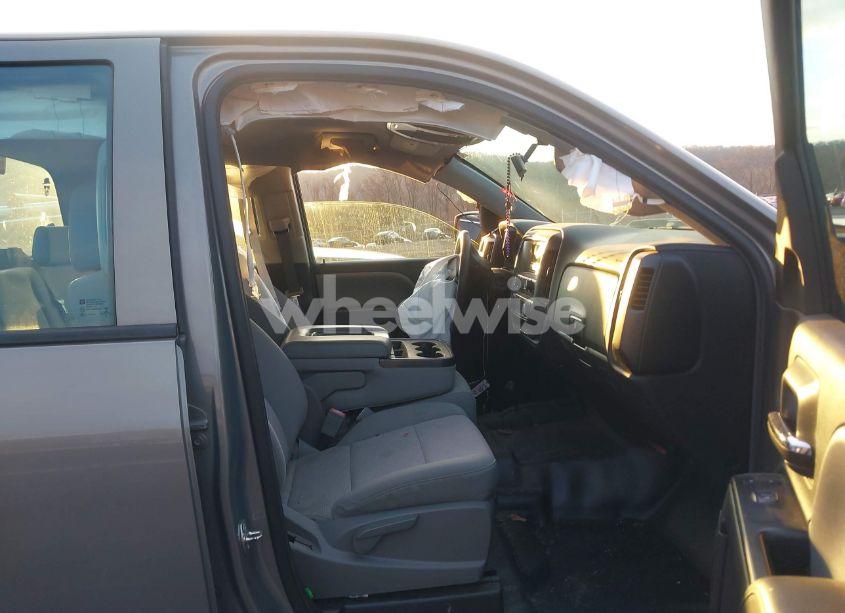 Photo 5 of 2017 Chevrolet Silverado 1500 WT (VIN 1GCVKNEH6HZ164324)