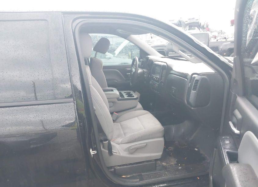 Photo 5 of 2018 Chevrolet Silverado 1500 WT (VIN 1GCVKNEH7JZ314950)