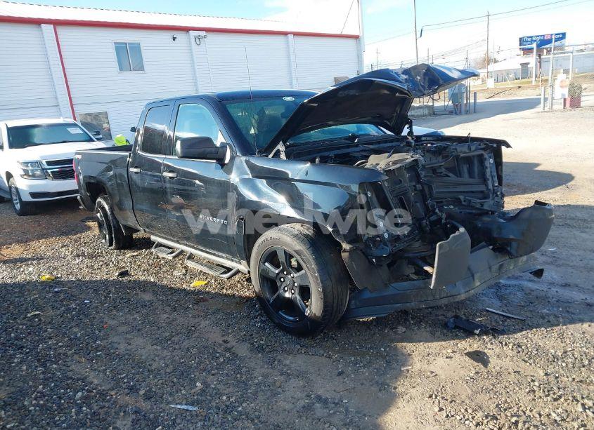 2017 Chevrolet Silverado 1500 WT (VIN 1GCVKNEH9HZ117529) main photo