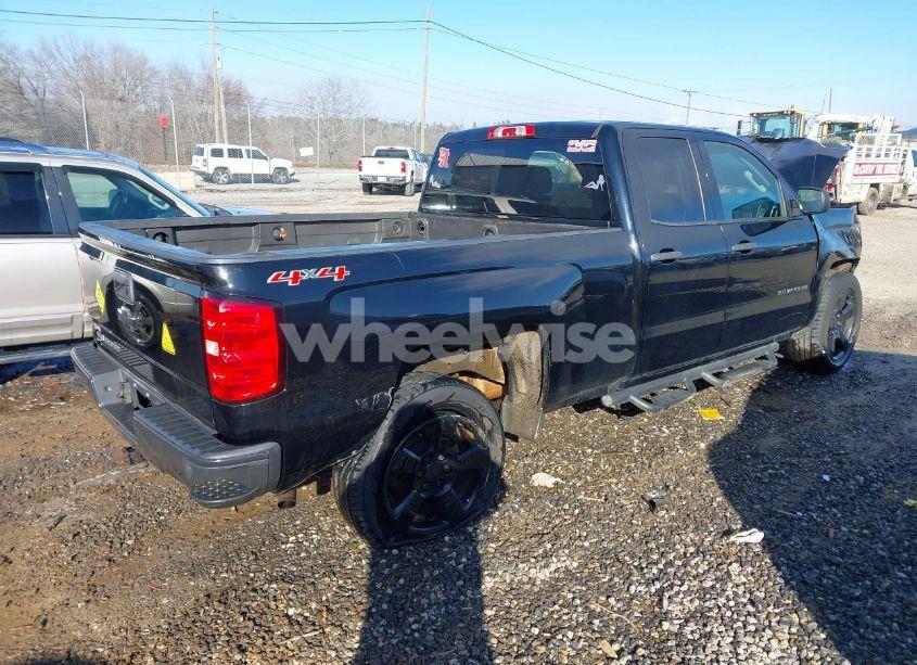 Photo 4 of 2017 Chevrolet Silverado 1500 WT (VIN 1GCVKNEH9HZ117529)