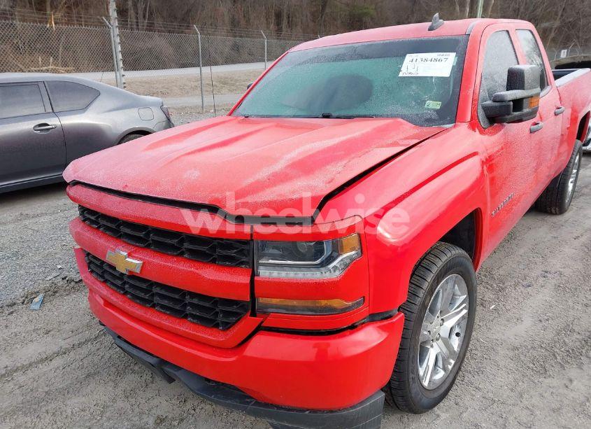 Photo 17 of 2018 Chevrolet Silverado 1500 CUSTOM (VIN 1GCVKPEC0JZ142938)