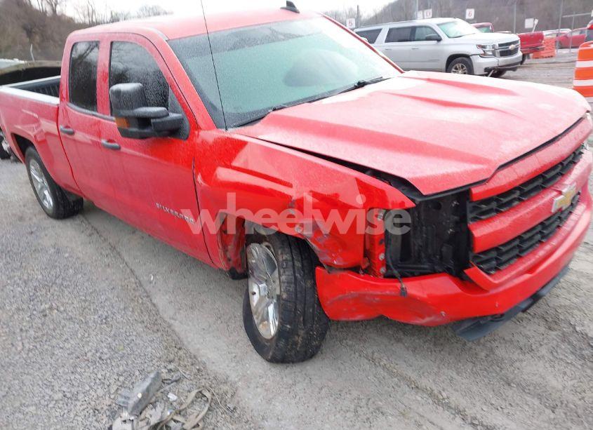 Photo 6 of 2018 Chevrolet Silverado 1500 CUSTOM (VIN 1GCVKPEC0JZ142938)