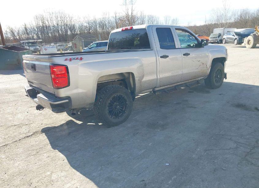 Photo 4 of 2017 Chevrolet Silverado 1500 CUSTOM (VIN 1GCVKPEC1HZ383093)