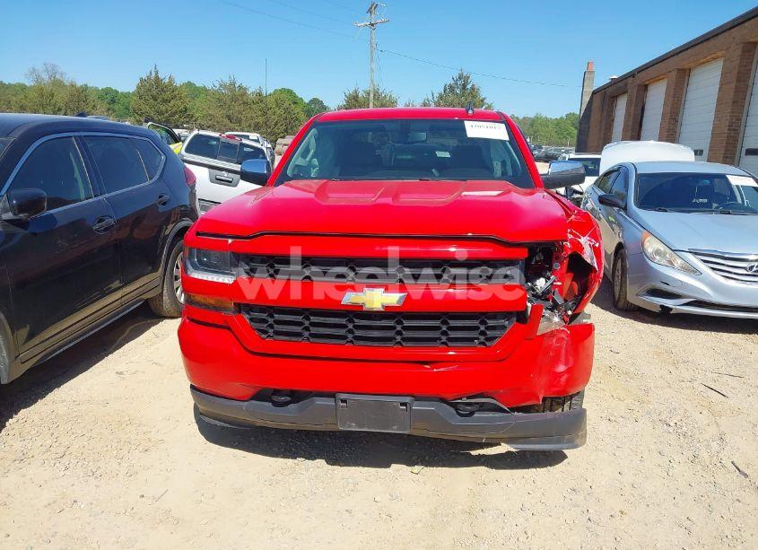 Photo 12 of 2018 Chevrolet Silverado 1500 CUSTOM (VIN 1GCVKPEC1JZ115540)