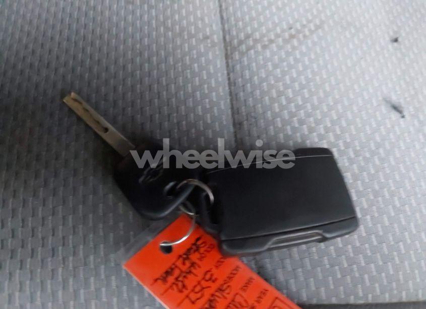 Photo 11 of 2018 Chevrolet Silverado 1500 CUSTOM (VIN 1GCVKPEC1JZ265390)