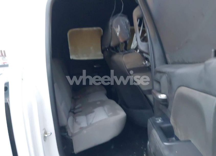 Photo 8 of 2018 Chevrolet Silverado 1500 CUSTOM (VIN 1GCVKPEC1JZ265390)