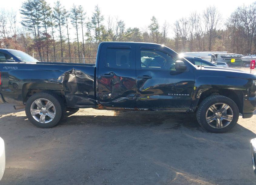 Photo 13 of 2016 Chevrolet Silverado 1500 CUSTOM (VIN 1GCVKPEC2GZ181961)