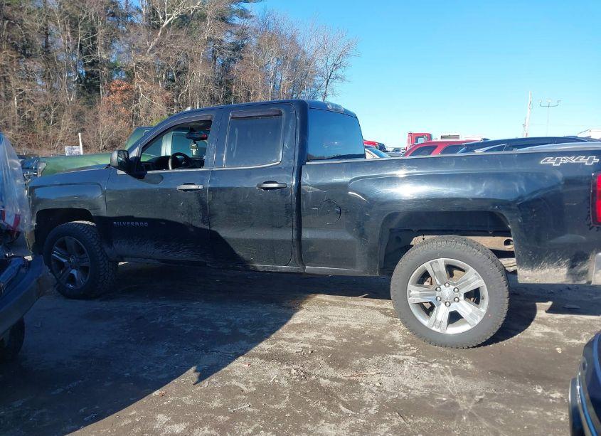 Photo 14 of 2016 Chevrolet Silverado 1500 CUSTOM (VIN 1GCVKPEC2GZ181961)