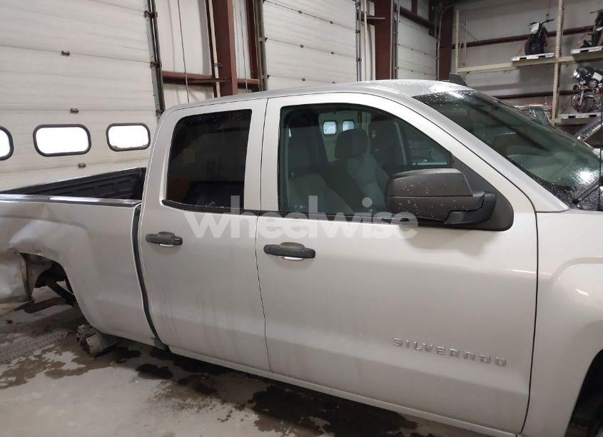 Photo 14 of 2018 Chevrolet Silverado 1500 CUSTOM (VIN 1GCVKPEC2JZ267410)