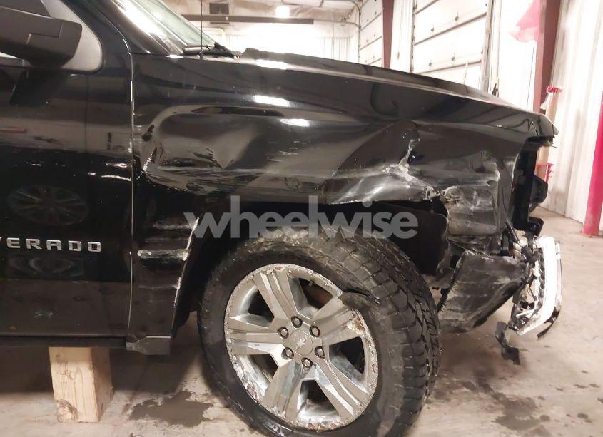 Photo 20 of 2018 Chevrolet Silverado 1500 CUSTOM (VIN 1GCVKPEC2JZ367846)