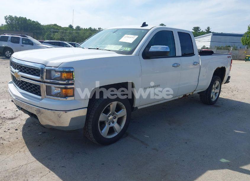 Photo 2 of 2015 Chevrolet Silverado 1500 LS (VIN 1GCVKPEC4FZ400465)