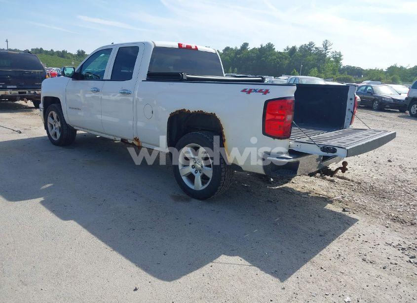 Photo 3 of 2015 Chevrolet Silverado 1500 LS (VIN 1GCVKPEC4FZ400465)