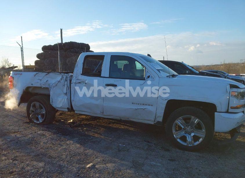 Photo 12 of 2016 Chevrolet Silverado 1500 CUSTOM (VIN 1GCVKPEC4GZ325851)