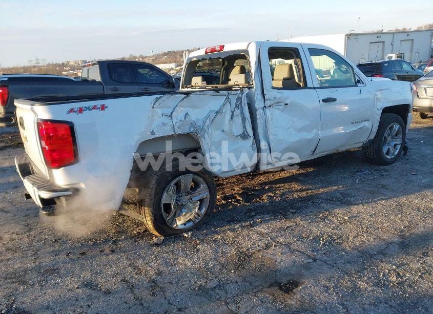 Photo 4 of 2016 Chevrolet Silverado 1500 CUSTOM (VIN 1GCVKPEC4GZ325851)