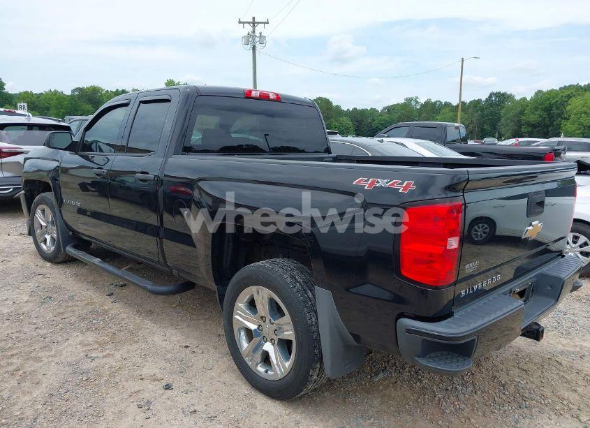 Photo 3 of 2017 Chevrolet Silverado 1500 CUSTOM (VIN 1GCVKPEC4HZ394282)