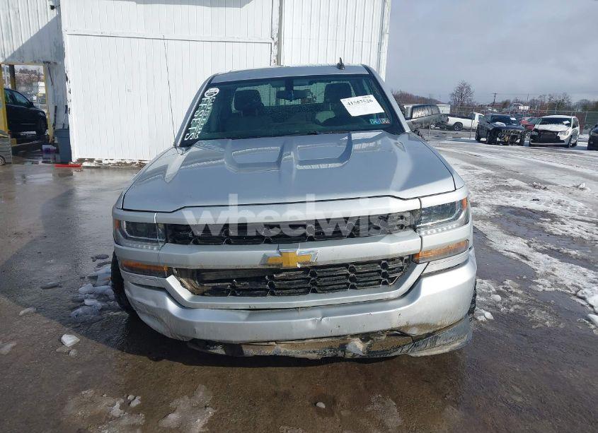 Photo 12 of 2018 Chevrolet Silverado 1500 CUSTOM (VIN 1GCVKPEC5JZ377139)