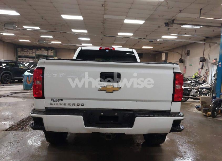 Photo 17 of 2018 Chevrolet Silverado 1500 CUSTOM (VIN 1GCVKPEC6JZ265403)