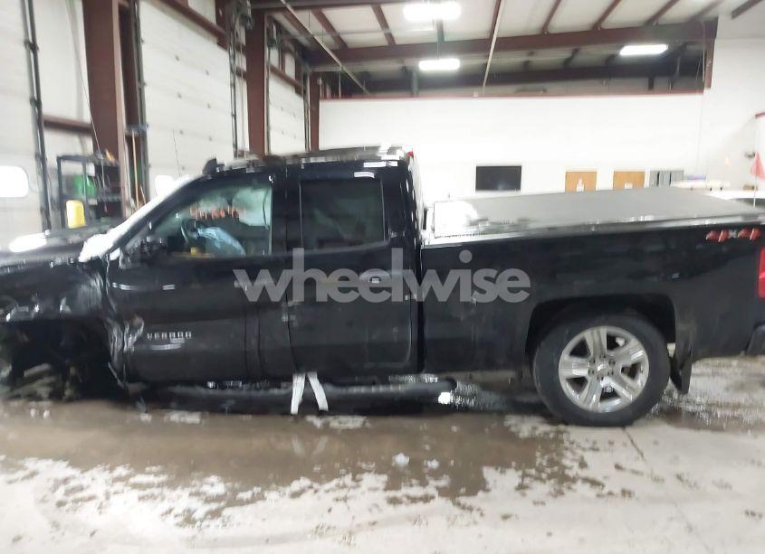 Photo 14 of 2018 Chevrolet Silverado 1500 CUSTOM (VIN 1GCVKPEC8JZ379855)