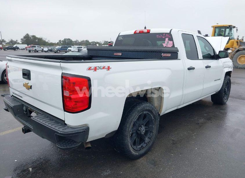 Photo 4 of 2015 Chevrolet Silverado 1500 WT (VIN 1GCVKPEC9FZ248683)