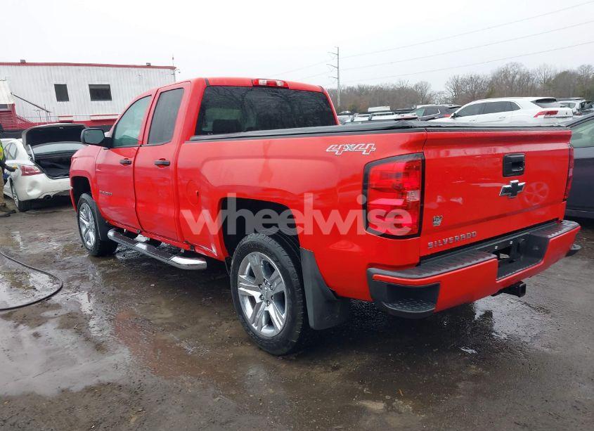 Photo 3 of 2017 Chevrolet Silverado 1500 CUSTOM (VIN 1GCVKPEC9HZ357602)