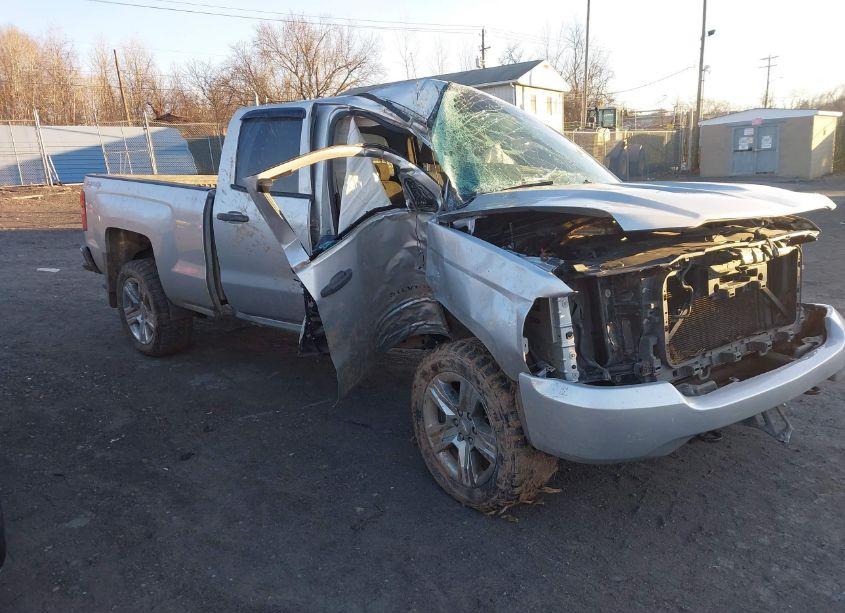 2016 Chevrolet Silverado 1500 CUSTOM (VIN 1GCVKPECXGZ244529) main photo
