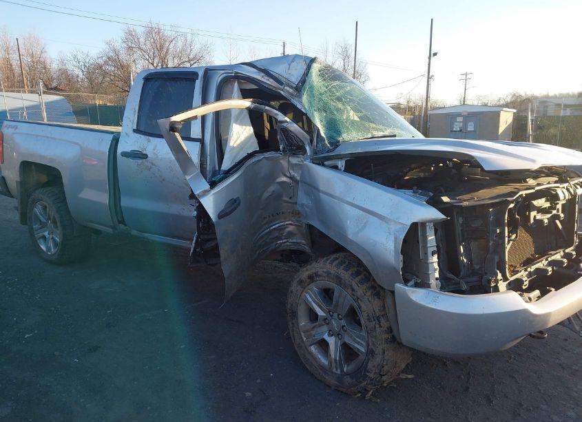 Photo 17 of 2016 Chevrolet Silverado 1500 CUSTOM (VIN 1GCVKPECXGZ244529)