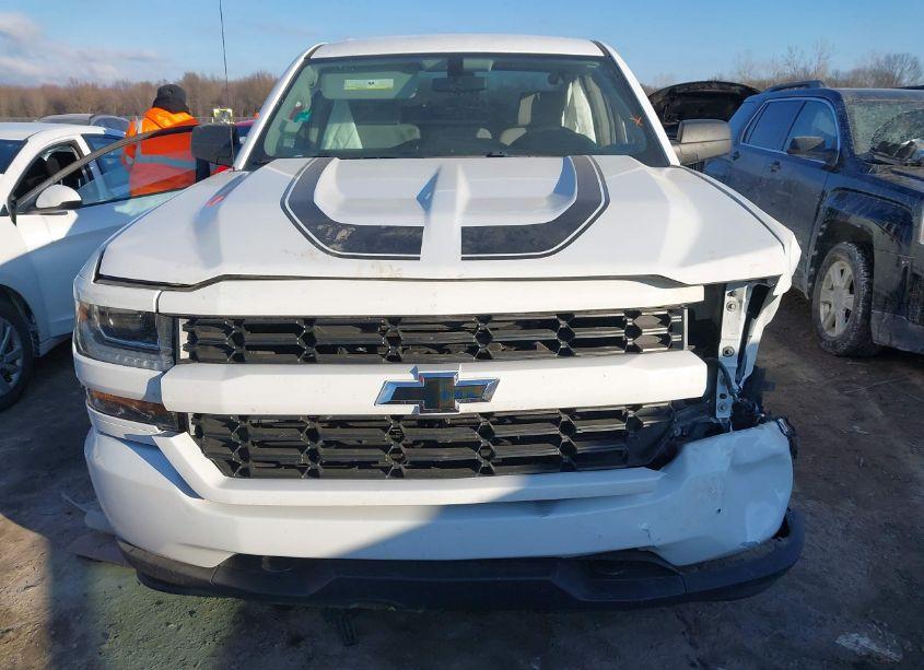 Photo 12 of 2017 Chevrolet Silverado 1500 CUSTOM (VIN 1GCVKPECXHZ227487)