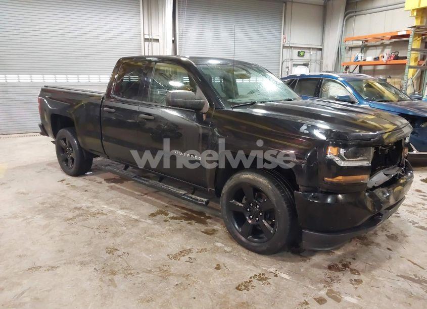 2016 Chevrolet Silverado 1500 CUSTOM (VIN 1GCVKPEH6GZ384685) main photo