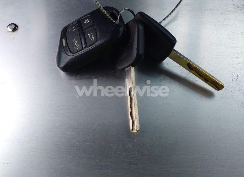 Photo 11 of 2015 Chevrolet Silverado 1500 WT (VIN 1GCVKPEH8FZ411755)