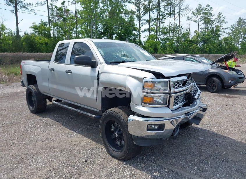 2014 Chevrolet Silverado 1500 1LT (VIN 1GCVKREC0EZ215999) main photo