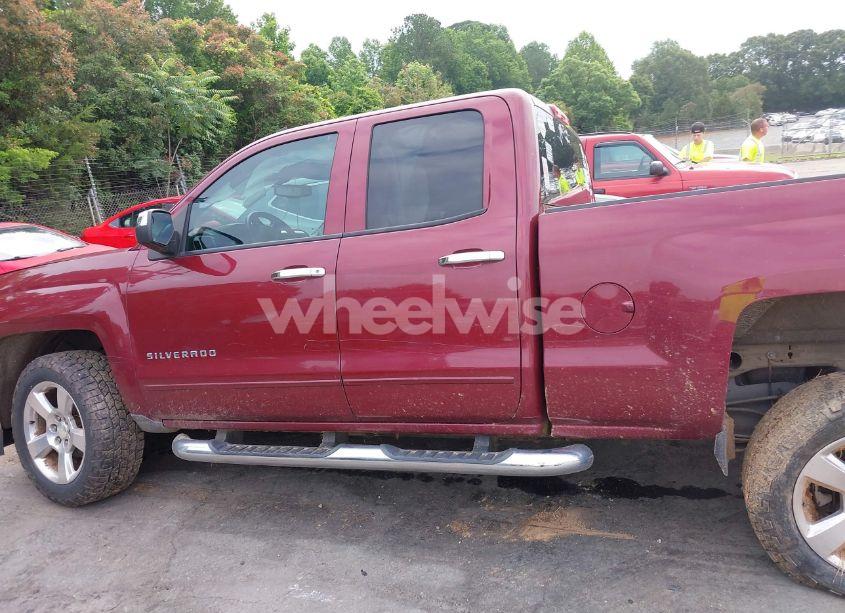 Photo 14 of 2015 Chevrolet Silverado 1500 2LT (VIN 1GCVKREC0FZ161525)