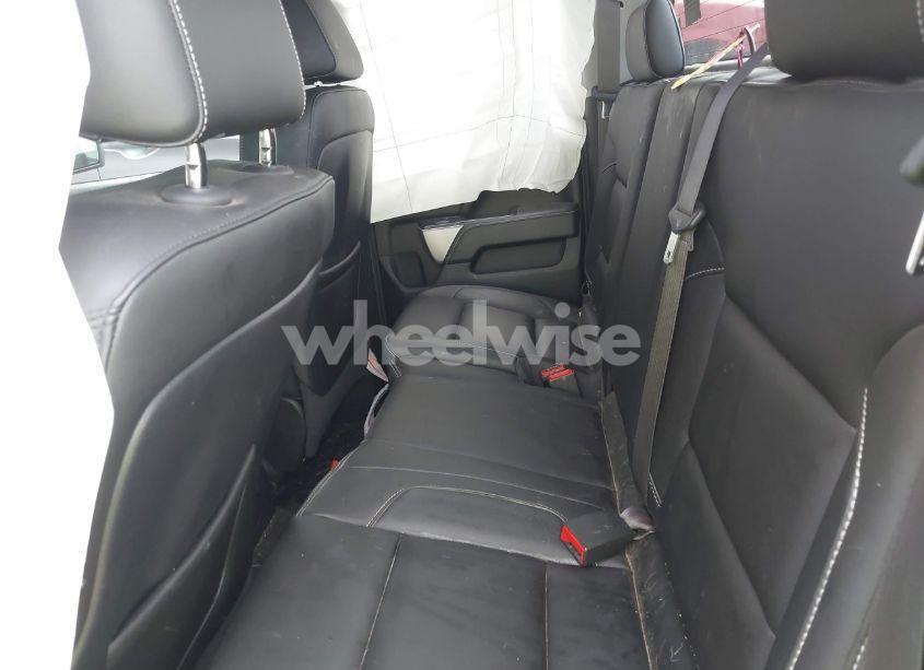 Photo 8 of 2015 Chevrolet Silverado 1500 2LT (VIN 1GCVKREC0FZ161525)