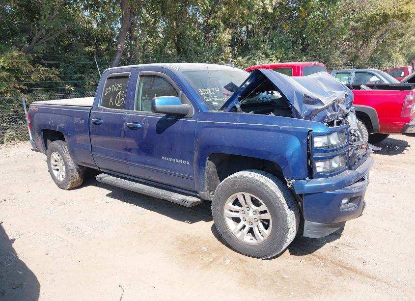 2015 Chevrolet Silverado 1500 1LT (VIN 1GCVKREC0FZ239625) main photo