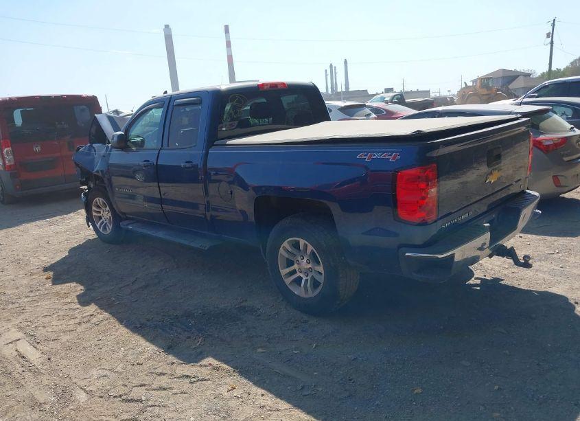 Photo 3 of 2015 Chevrolet Silverado 1500 1LT (VIN 1GCVKREC0FZ239625)
