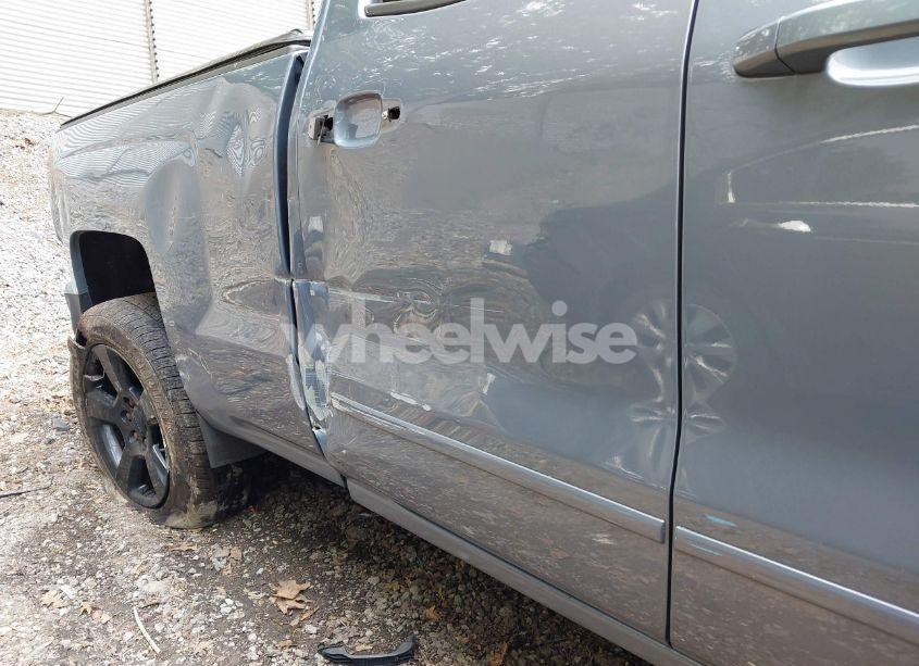 Photo 6 of 2015 Chevrolet Silverado 1500 1LT (VIN 1GCVKREC0FZ341832)