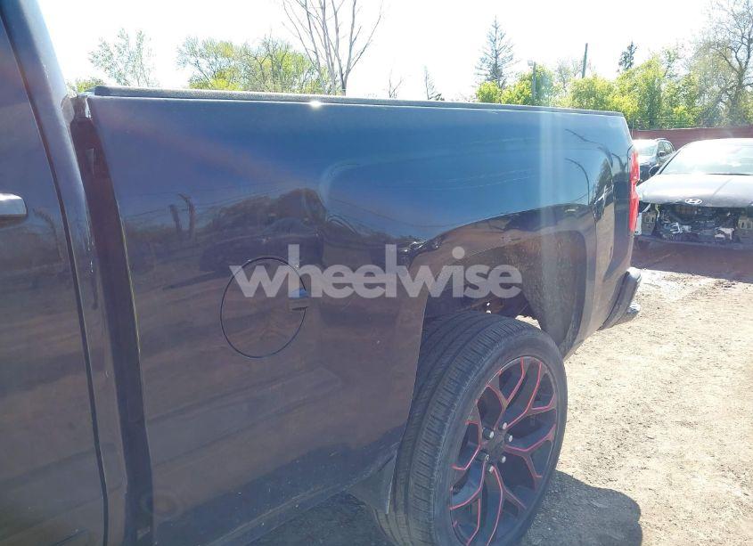 Photo 19 of 2015 Chevrolet Silverado 1500 1LT/2LT (VIN 1GCVKREC0FZ351972)