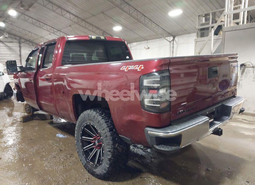 Photo 3 of 2015 Chevrolet Silverado 1500 1LT (VIN 1GCVKREC0FZ370814)