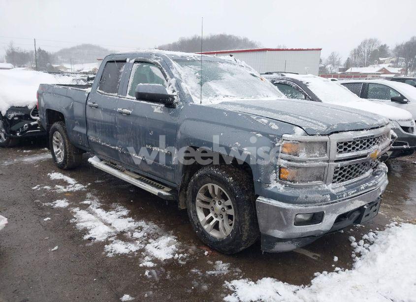 2015 Chevrolet Silverado 1500 1LT (VIN 1GCVKREC0FZ418599) main photo