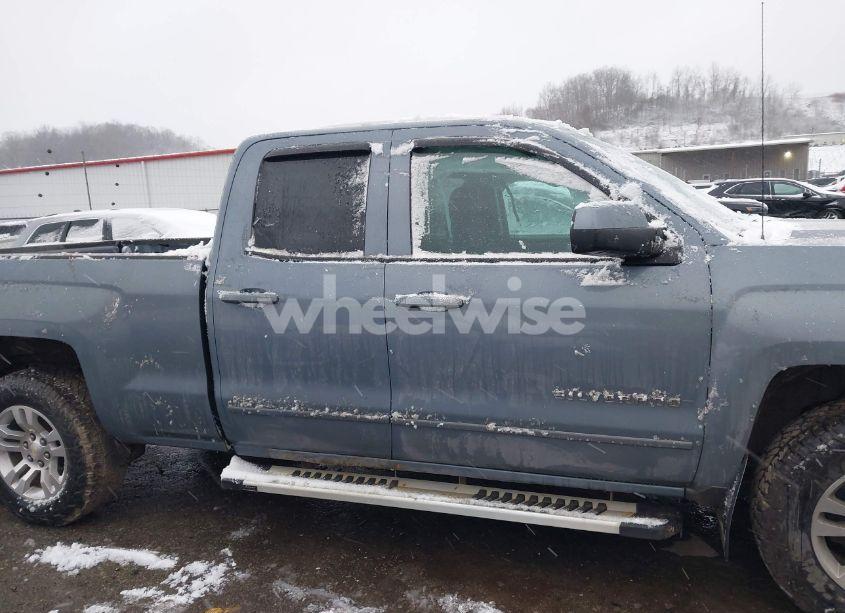 Photo 13 of 2015 Chevrolet Silverado 1500 1LT (VIN 1GCVKREC0FZ418599)