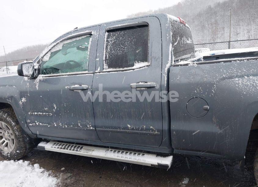 Photo 14 of 2015 Chevrolet Silverado 1500 1LT (VIN 1GCVKREC0FZ418599)
