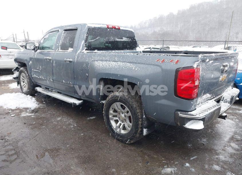 Photo 3 of 2015 Chevrolet Silverado 1500 1LT (VIN 1GCVKREC0FZ418599)