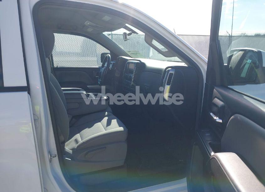 Photo 5 of 2015 Chevrolet Silverado 1500 1LT (VIN 1GCVKREC0FZ437945)