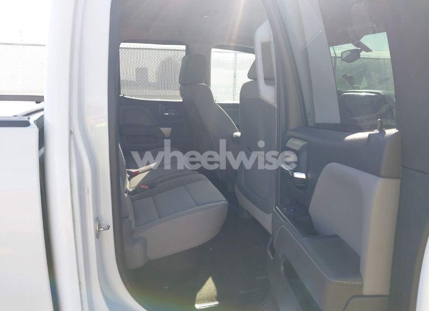 Photo 8 of 2015 Chevrolet Silverado 1500 1LT (VIN 1GCVKREC0FZ437945)